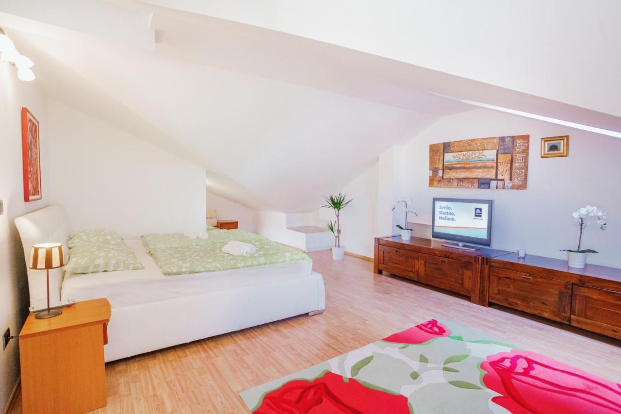 Apartma Pirano מראה חיצוני תמונה